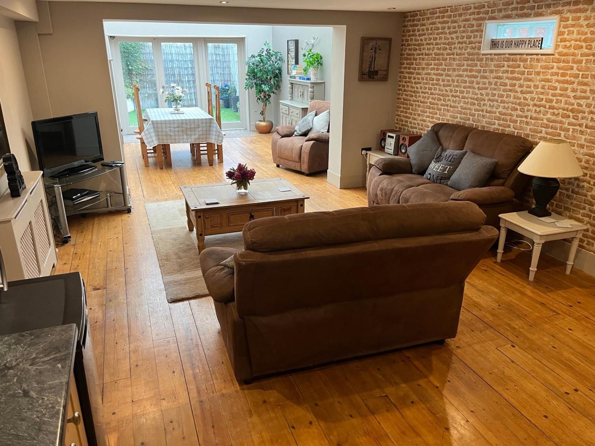 Large 2-Bed House Derbyshire Off Chatsworth Rd เชสเตอร์ฟิลด์ ภายนอก รูปภาพ